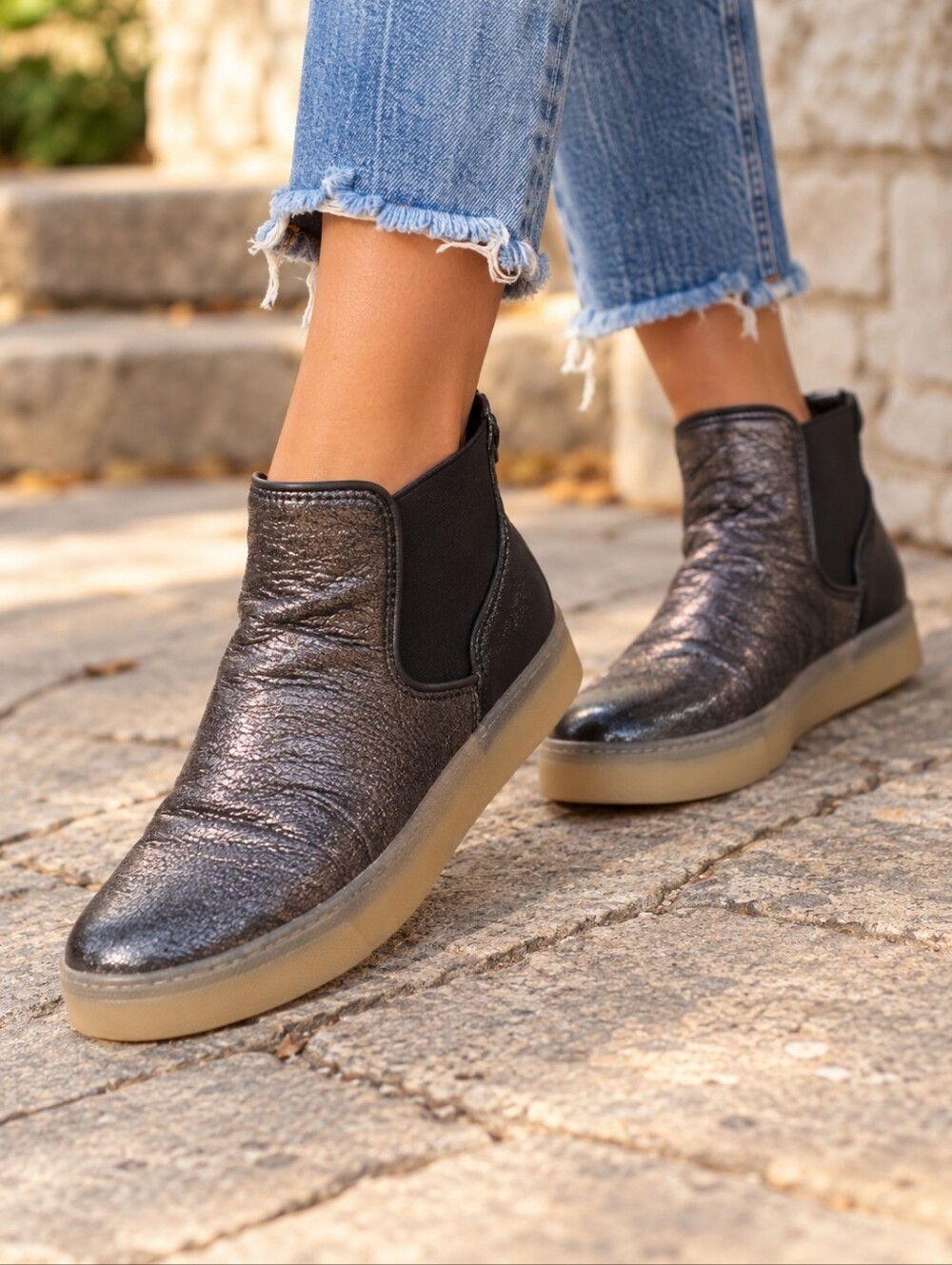 Sam Edelman Margot High- Top Sneaker